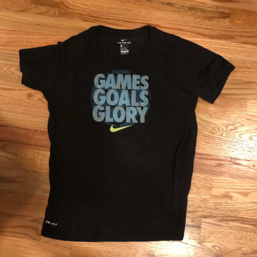 Nike t shirt